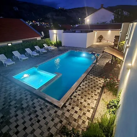 With Private Pool *
